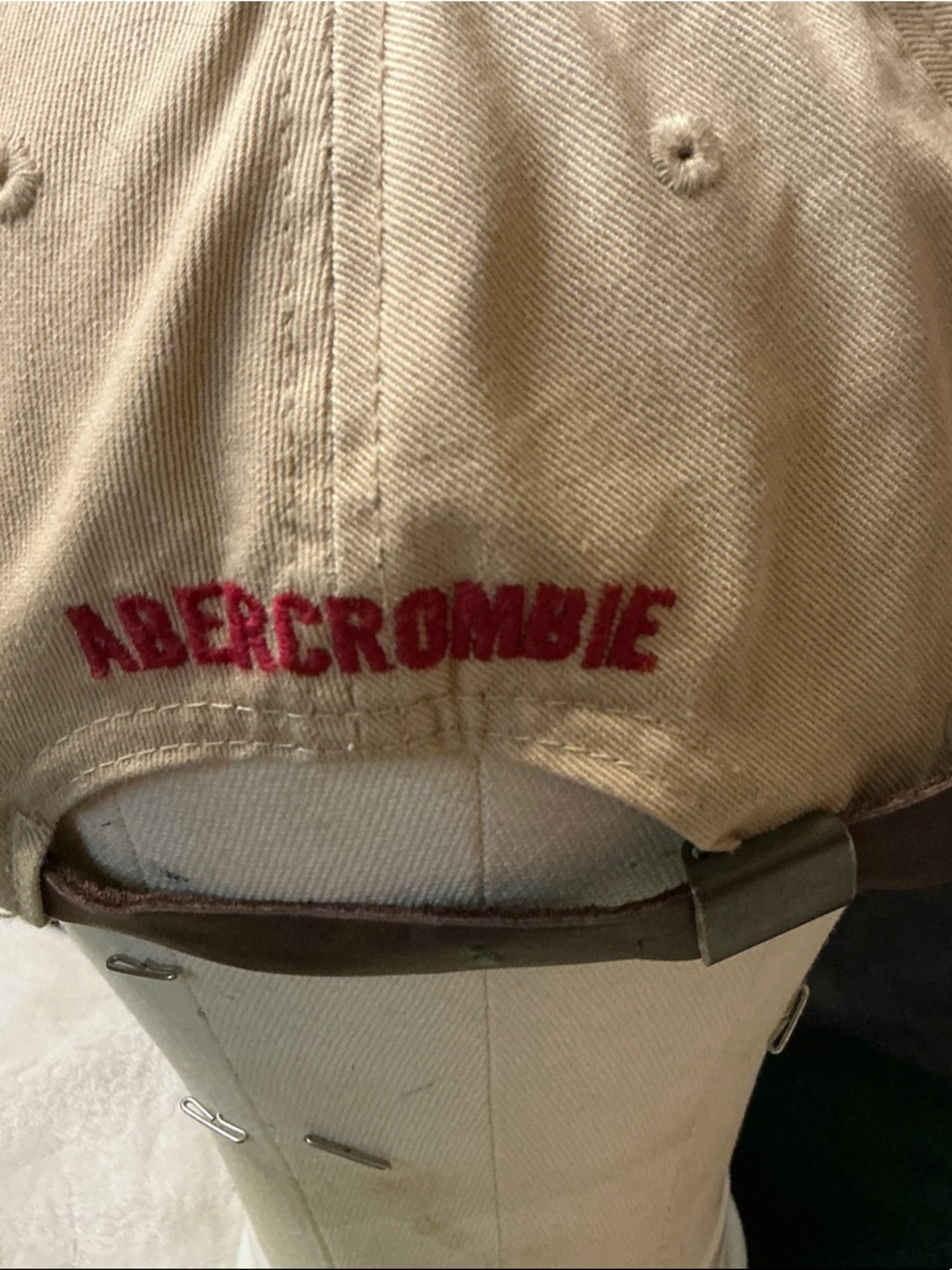 Abercrombie Beige Baseball Cap with Red Patch - Picture 8 of 11